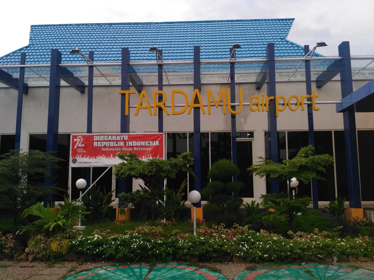 The airport of Sabu