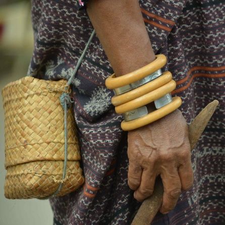 Bone bangles and a woven rattan bag, Sikka — Day 5